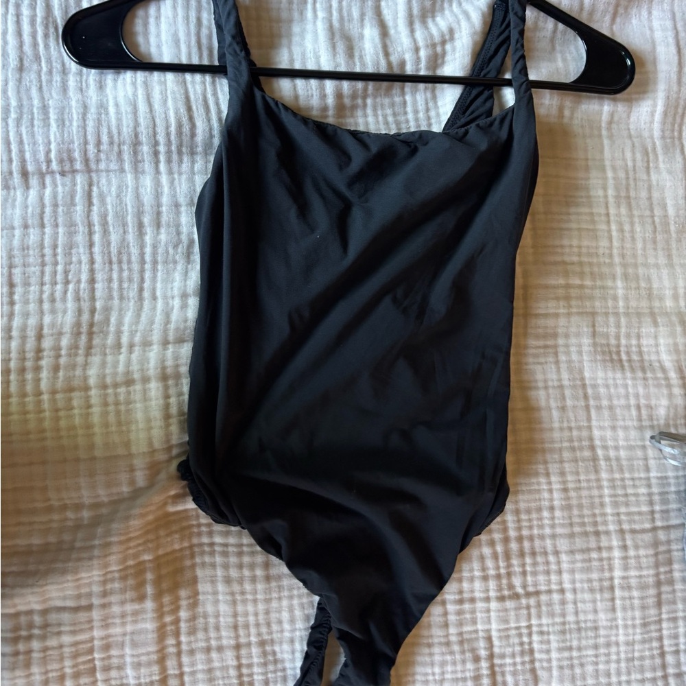 SKIMS BLACK FITS EVERYBODY SQUARE NECK BODYSUIT